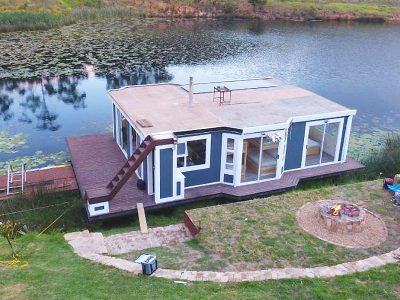 Stokies Ark Houseboat
